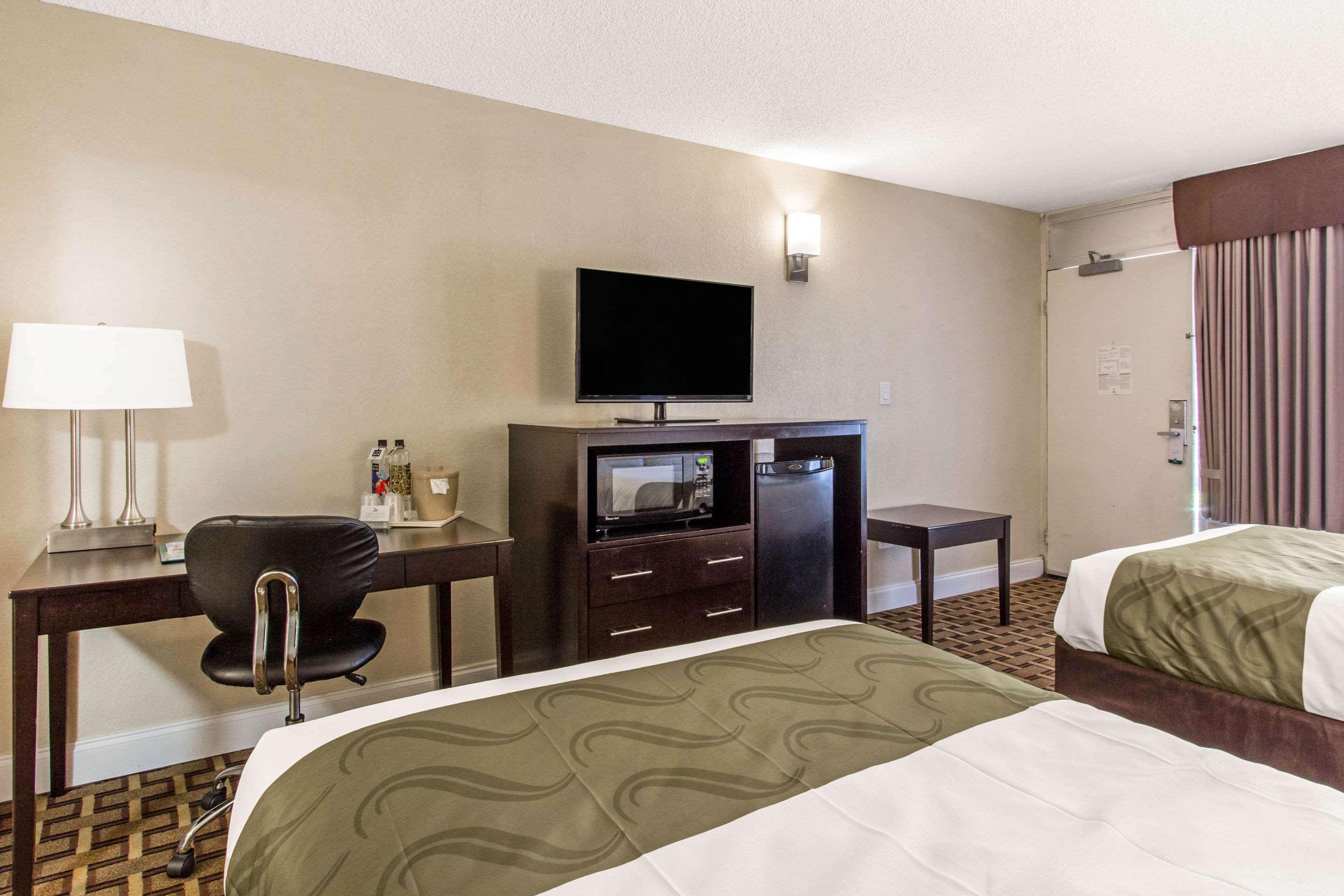 Quality Inn & Conference Center Tampa Eksteriør billede