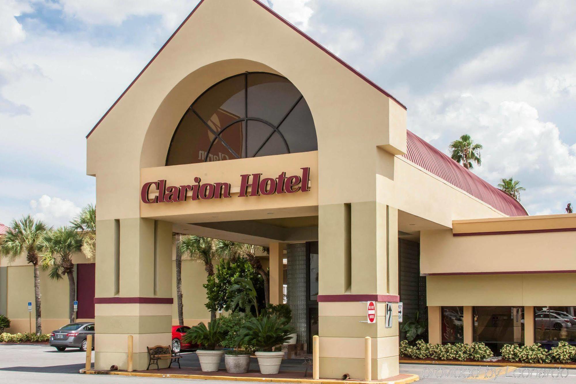 Quality Inn & Conference Center Tampa Eksteriør billede